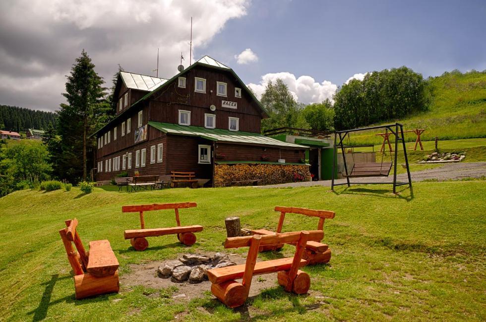 Bouda Racek Villa Pec pod Snezkou Exterior foto